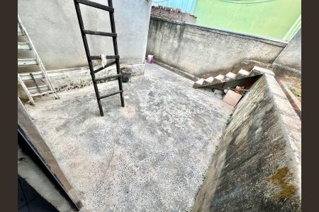 Casa para alugar com 160m², 3 quartos e 1 vaga Casa para alugar com 160m², 3 quartos e 1 vagaÁrea Externa Fundos