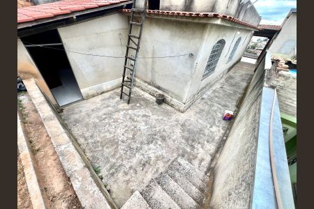 Casa para alugar com 160m², 3 quartos e 1 vaga Casa para alugar com 160m², 3 quartos e 1 vagaÁrea Externa Fundos