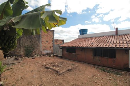 Quintal de casa para alugar com 3 quartos, 160m² em Ouro Preto, Belo Horizonte