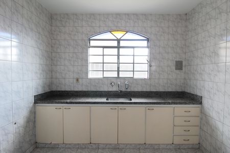 Cozinha de casa para alugar com 3 quartos, 160m² em Ouro Preto, Belo Horizonte