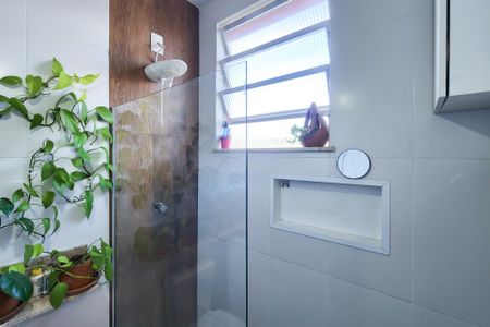 Banheiro de kitnet/studio para alugar com 1 quarto, 30m² em Centro, Rio de Janeiro