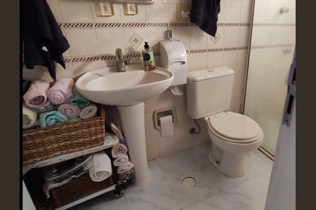 Apartamento à venda com 78m², 2 quartos e 1 vaga Apartamento à venda com 78m², 2 quartos e 1 vagaBanheiro