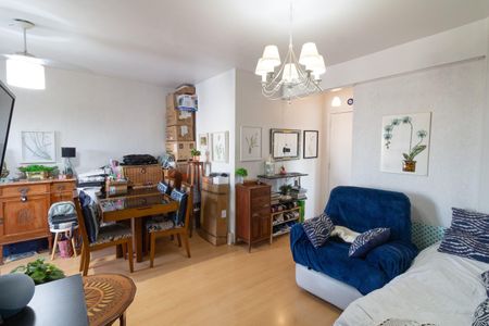 Apartamento à venda com 78m², 2 quartos e 1 vaga Apartamento à venda com 78m², 2 quartos e 1 vagaSala