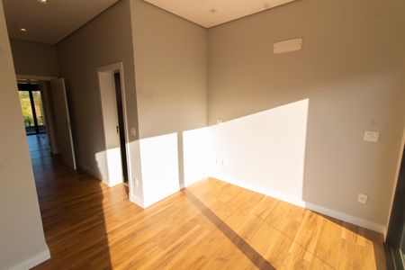 Casa de condomínio à venda com 325m², 5 quartos e 4 vagasSuíte 2