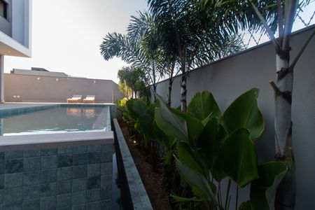 Casa de condomínio à venda com 325m², 5 quartos e 4 vagasÁrea Externa