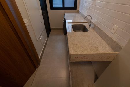 Casa de condomínio à venda com 325m², 5 quartos e 4 vagasÁrea de Serviço