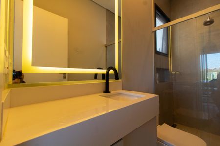 Casa de condomínio à venda com 325m², 5 quartos e 4 vagasBanheiro da Suíte 3