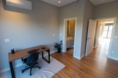 Casa de condomínio à venda com 325m², 5 quartos e 4 vagasSuíte 3