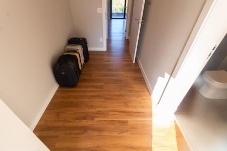 Casa de condomínio à venda com 325m², 5 quartos e 4 vagasSuíte 2