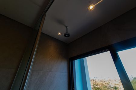 Casa de condomínio à venda com 325m², 5 quartos e 4 vagasBanheiro da Suíte 4