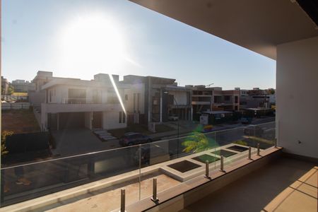 Casa de condomínio à venda com 325m², 5 quartos e 4 vagasSuíte 2