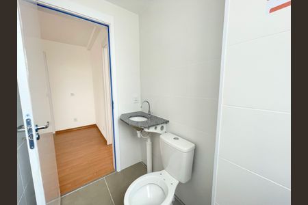 Banheiro de apartamento à venda com 1 quarto, 35m² em Barro Preto, Belo Horizonte