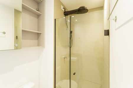 Apartamento para alugar com 26m², 1 quarto e sem vaga Apartamento para alugar com 26m², 1 quarto e sem vagaBanheiro da Suíte