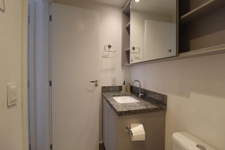 Apartamento para alugar com 26m², 1 quarto e sem vagaBanheiro da Suíte