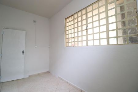 Quarto de kitnet/studio para alugar com 1 quarto, 35m² em Jardim Karaíba, Uberlândia