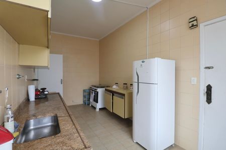 Apartamento para alugar com 158m², 4 quartos e sem vagaCozinha