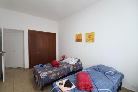 Apartamento para alugar com 158m², 4 quartos e sem vagaQuarto