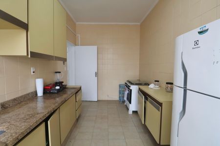 Apartamento para alugar com 158m², 4 quartos e sem vagaCozinha