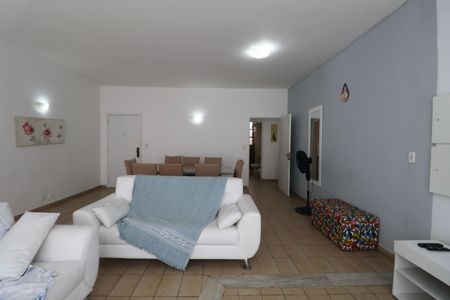 Apartamento para alugar com 158m², 4 quartos e sem vagaSala