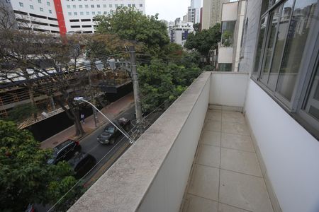 Apartamento para alugar com 100m², 3 quartos e 1 vagaVaranda da Suíte