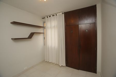 Apartamento para alugar com 100m², 3 quartos e 1 vagaQuarto 2