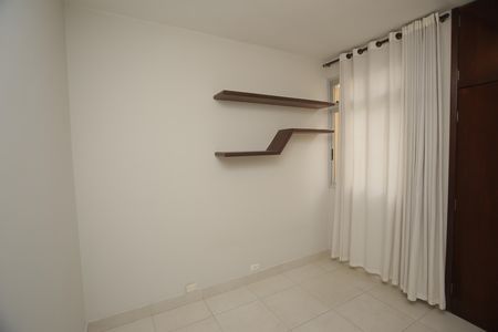 Apartamento para alugar com 100m², 3 quartos e 1 vagaQuarto 2
