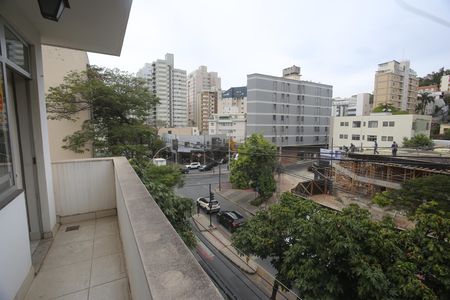 Apartamento para alugar com 100m², 3 quartos e 1 vagaVaranda da Suíte