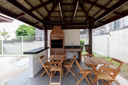 Apartamento para alugar com 50m², 2 quartos e 1 vaga Apartamento para alugar com 50m², 2 quartos e 1 vagaÁrea Comum - Churrasqueira