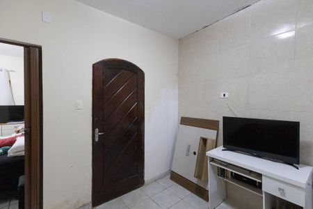 Sala  de casa à venda com 3 quartos, 230m² em Vila Nova Galvão, São Paulo