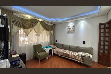 Sala de casa para alugar com 3 quartos, 205m² em Jardim do Estádio, Santo André