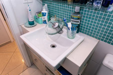 Apartamento à venda com 84m², 3 quartos e 2 vagasBanheiro