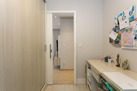 Apartamento à venda com 84m², 3 quartos e 2 vagasQuarto 2