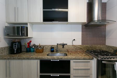 Apartamento à venda com 84m², 3 quartos e 2 vagasCozinha