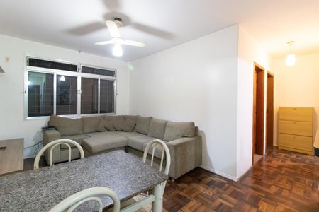 Sala de apartamento para alugar com 3 quartos, 70m² em Menino Deus, Porto Alegre