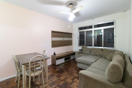 Sala de apartamento para alugar com 3 quartos, 70m² em Menino Deus, Porto Alegre