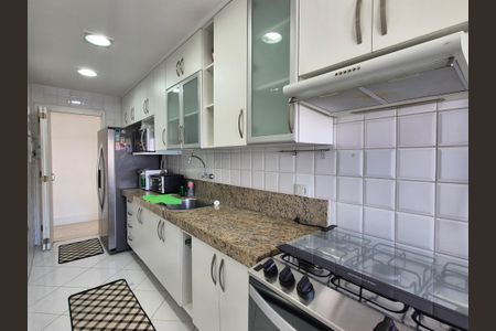 Apartamento à venda com 167m², 3 quartos e 3 vagas Apartamento à venda com 167m², 3 quartos e 3 vagasCozinha