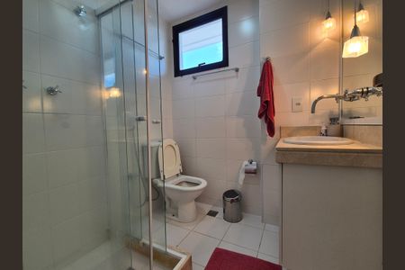 Apartamento à venda com 167m², 3 quartos e 3 vagas Apartamento à venda com 167m², 3 quartos e 3 vagasBanheiro da Suíte