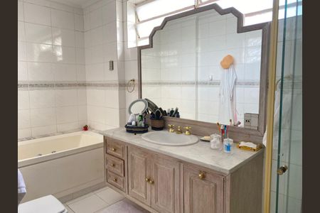 Apartamento à venda com 230m², 3 quartos e 1 vaga