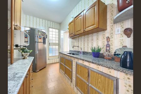 Casa à venda com 300m², 5 quartos e 2 vagasCozinha