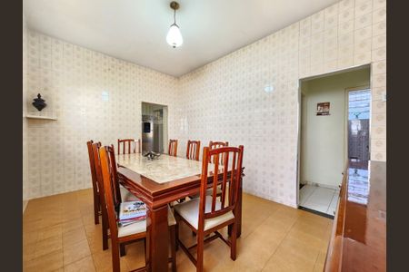 Casa à venda com 300m², 5 quartos e 2 vagasCopa
