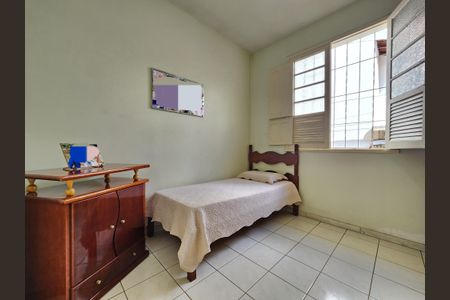 Casa à venda com 300m², 5 quartos e 2 vagasQuarto 2