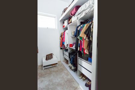 Casa à venda com 460m², 3 quartos e 6 vagasCloset da suíte 3