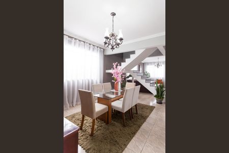 Casa à venda com 460m², 3 quartos e 6 vagasSala de Jantar