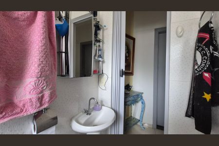 Casa à venda com 96m², 3 quartos e 2 vagasBanheiro