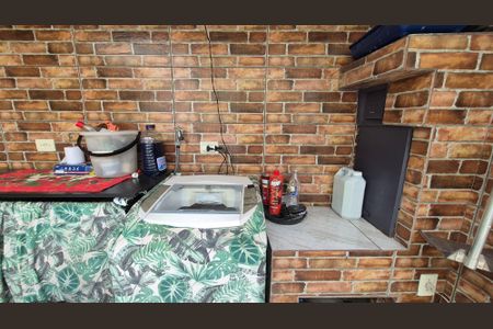 Casa à venda com 96m², 3 quartos e 2 vagasLavanderia