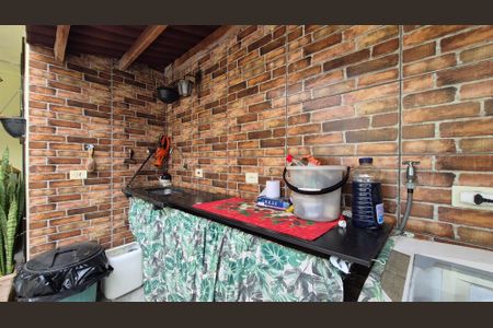 Casa à venda com 96m², 3 quartos e 2 vagasLavanderia