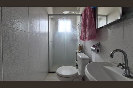 Casa à venda com 96m², 3 quartos e 2 vagasBanheiro