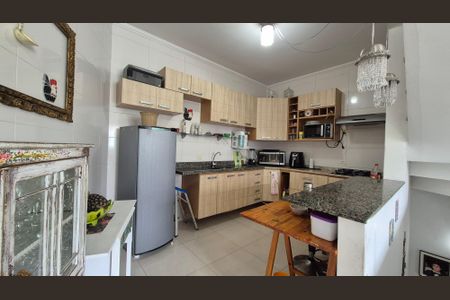 Casa à venda com 96m², 3 quartos e 2 vagasCozinha