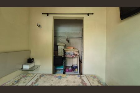 Casa à venda com 96m², 3 quartos e 2 vagasQuarto 2