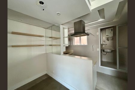 Apartamento à venda com 73m², 3 quartos e sem vagaCozinha e Área de Serviço